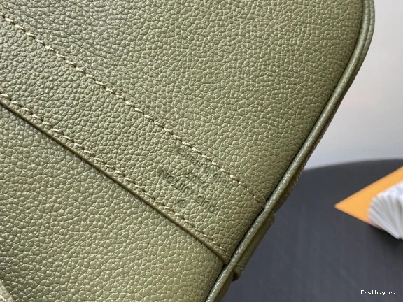 First bag ru LOUIS VUITTON BANDOULIÈRE  KEEPALL 45 0812